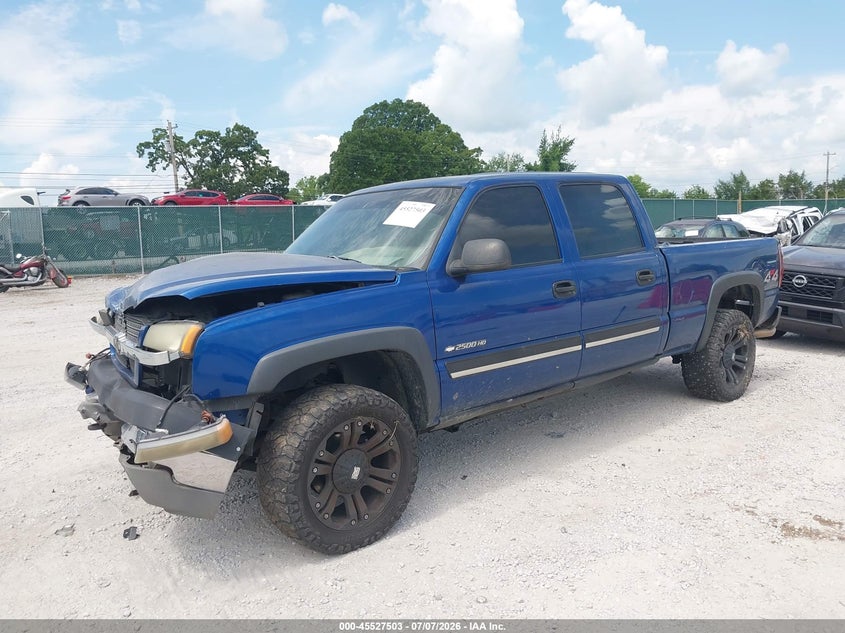 2003 Chevrolet Silverado, Front End, IAAI, VIN 1GCHK23U03F150781 — photo 2