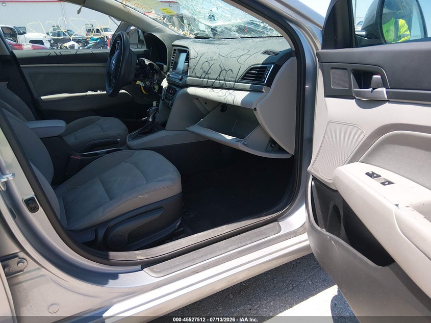 2017 HYUNDAI ELANTRA auction photo 5