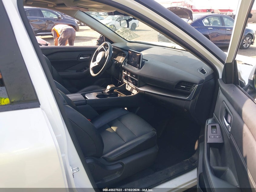 2024 NISSAN ROGUE auction photo 5