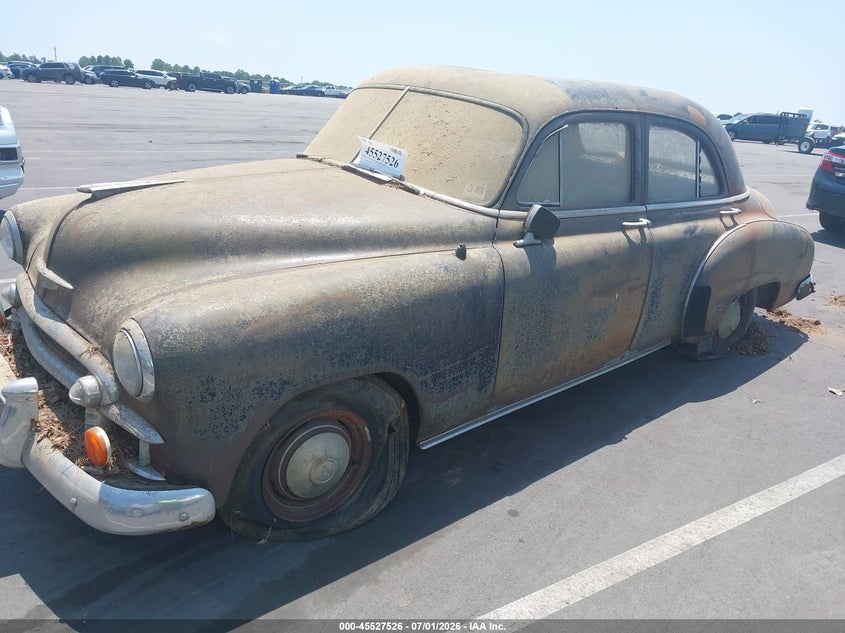 1950 CHEVROLET SEDAN auction photo 2