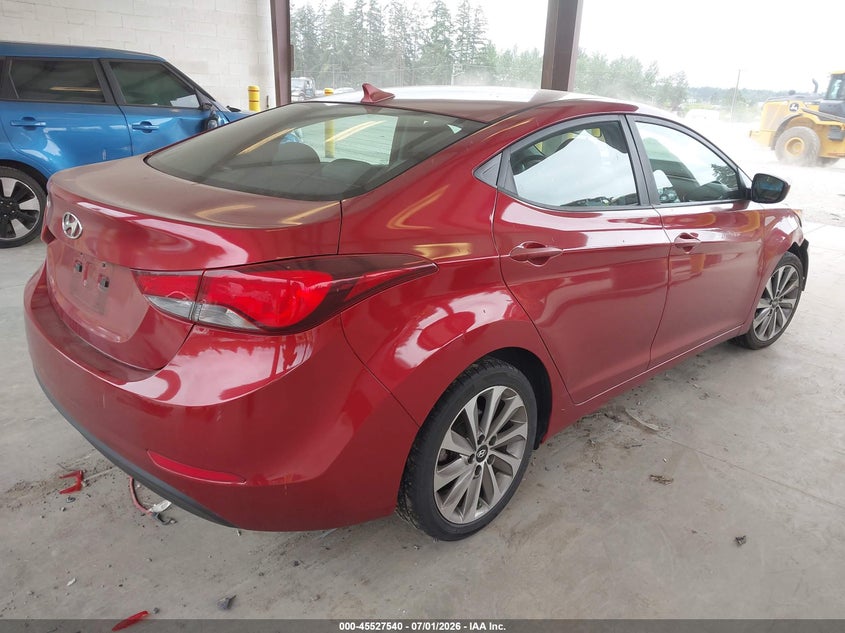 2015 HYUNDAI ELANTRA auction photo 4