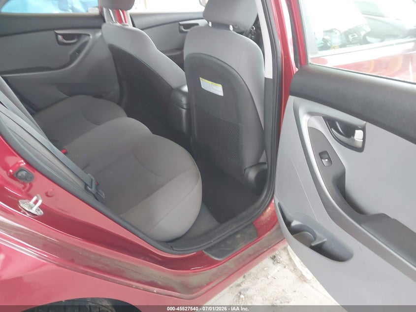 2015 HYUNDAI ELANTRA auction photo 8