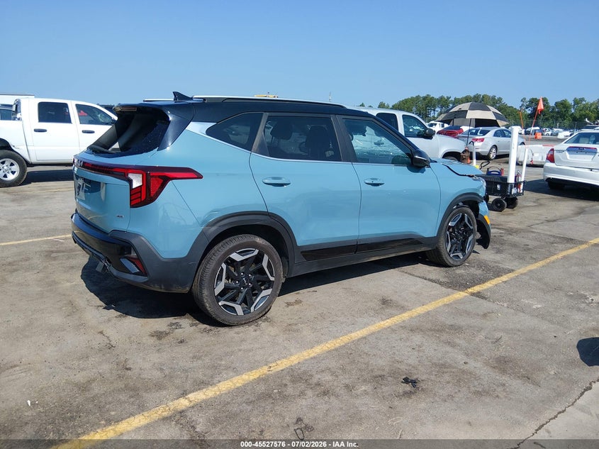 2024 KIA SELTOS auction photo 4