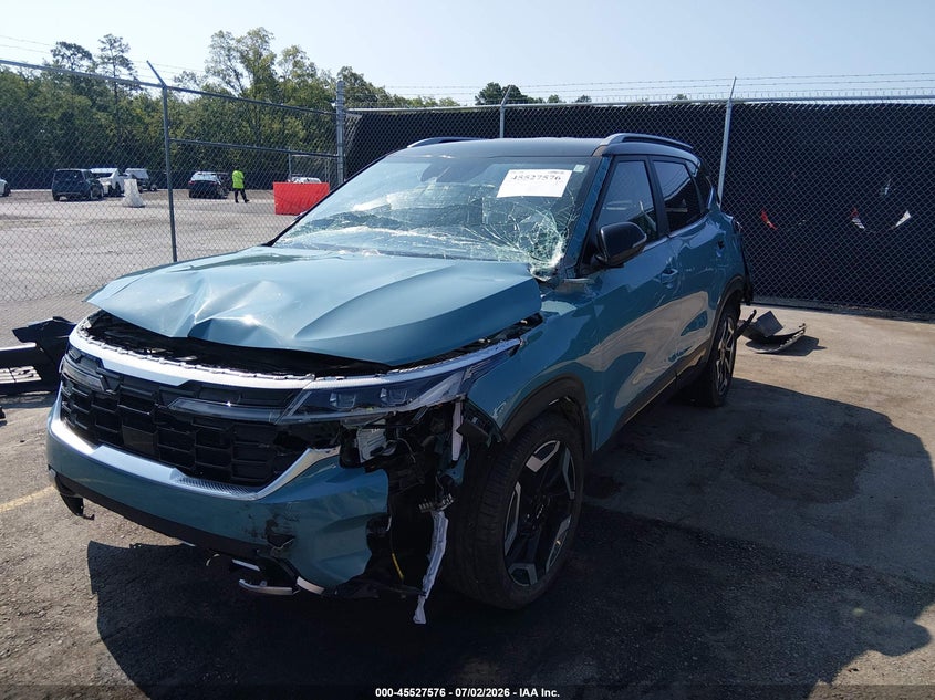 2024 KIA SELTOS auction photo 6
