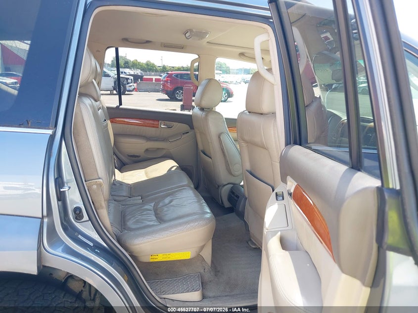 2004 LEXUS GX 470 auction photo 8