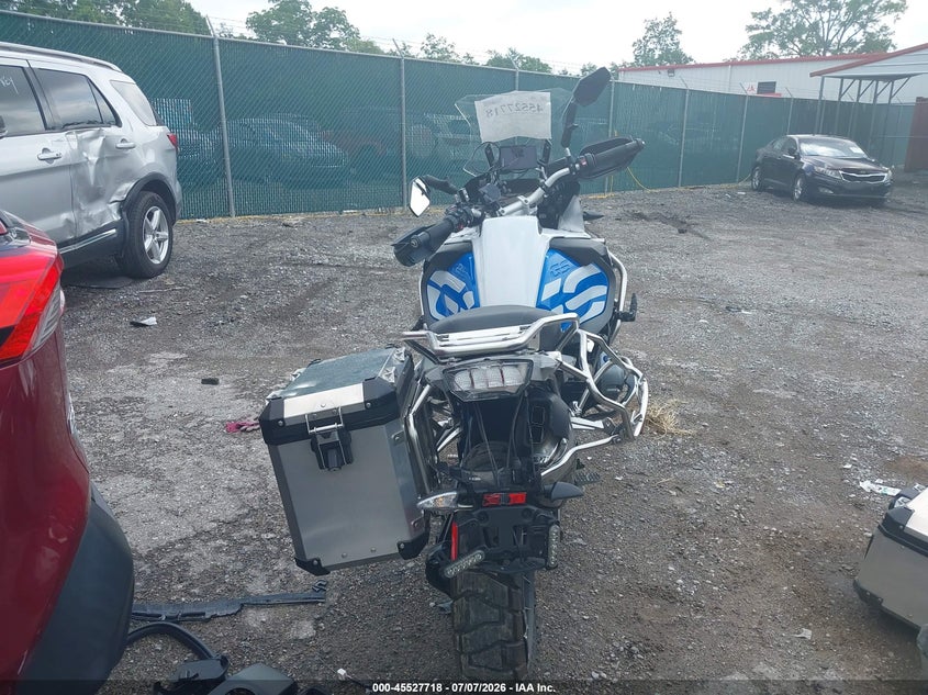 2018 BMW R1200 Gs Adventure VIN: WB10A1202JZ968112 Lot: 45527718