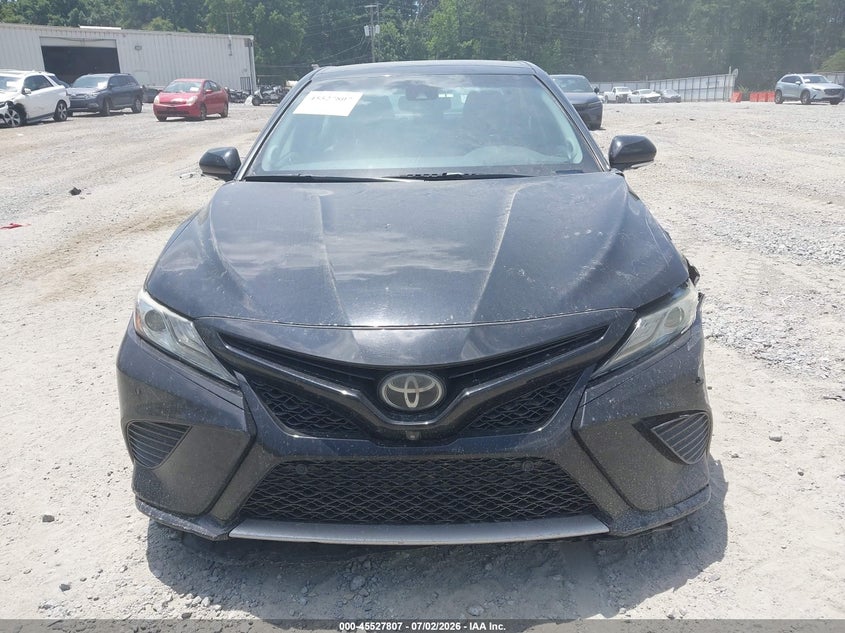 TOYOTA CAMRY - zdjęcie 12