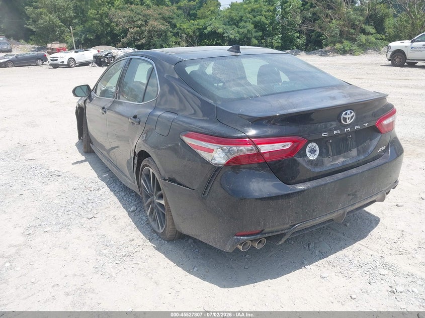 TOYOTA CAMRY - zdjęcie 3