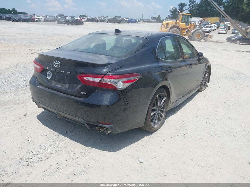 TOYOTA CAMRY - zdjęcie 4