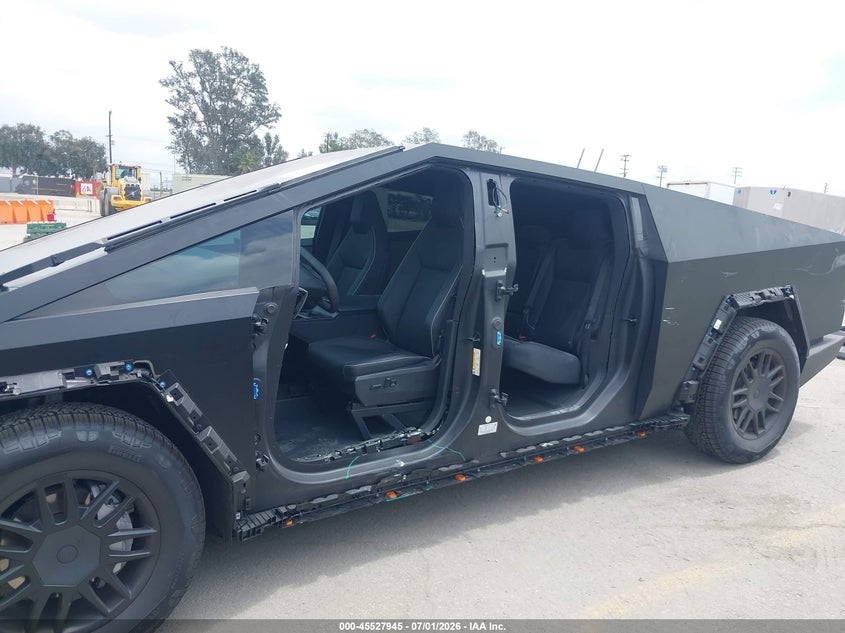2026 Tesla Cybertruck Dual Motor All-Wheel Drive/Premium All-Wheel Drive VIN: 7G2CEHED6TA093597 Lot: 45527945