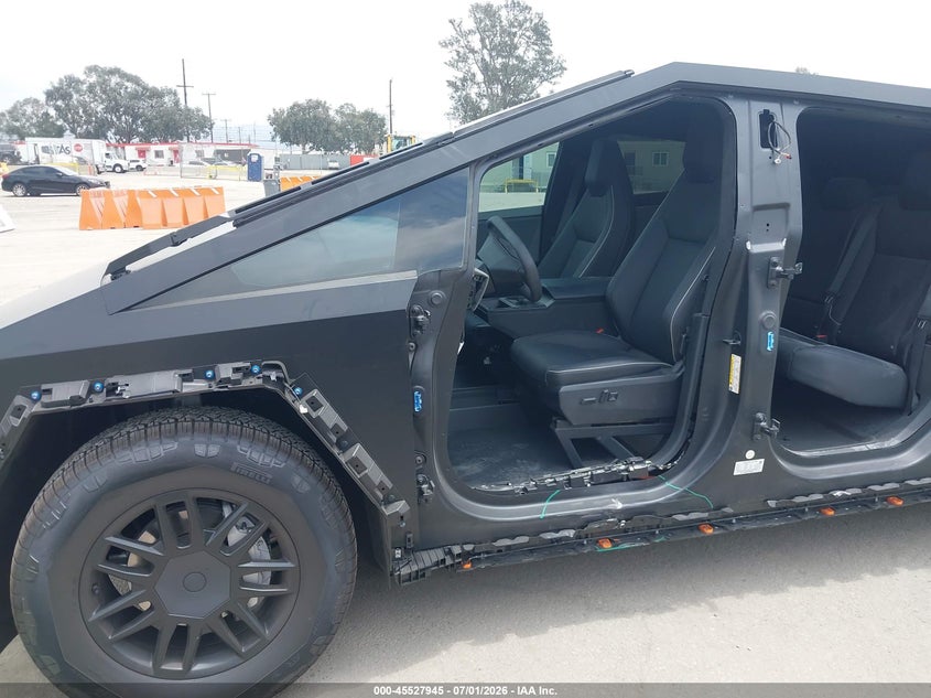 2026 Tesla Cybertruck Dual Motor All-Wheel Drive/Premium All-Wheel Drive VIN: 7G2CEHED6TA093597 Lot: 45527945
