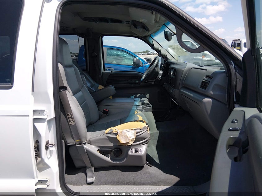 2002 FORD EXCURSION auction photo 5