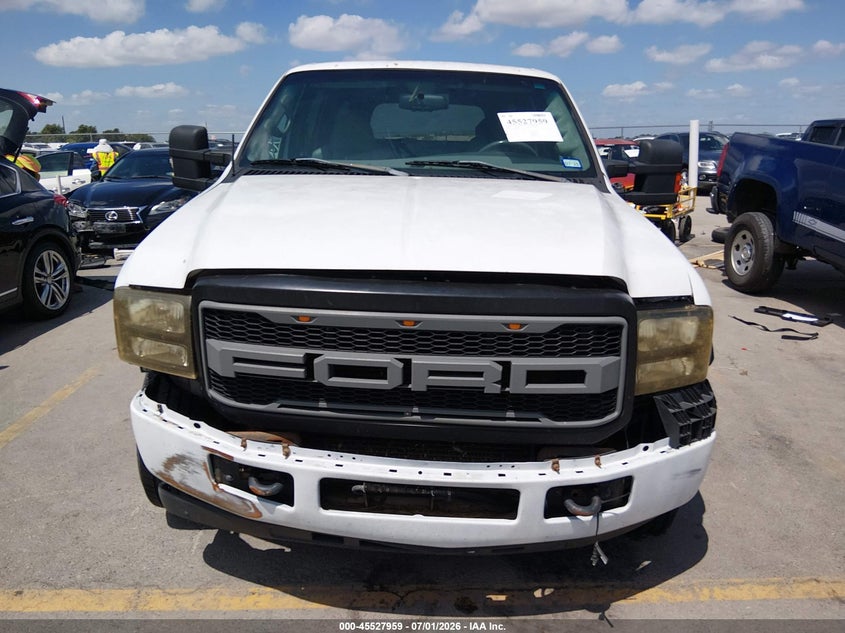 2002 FORD EXCURSION auction photo 6