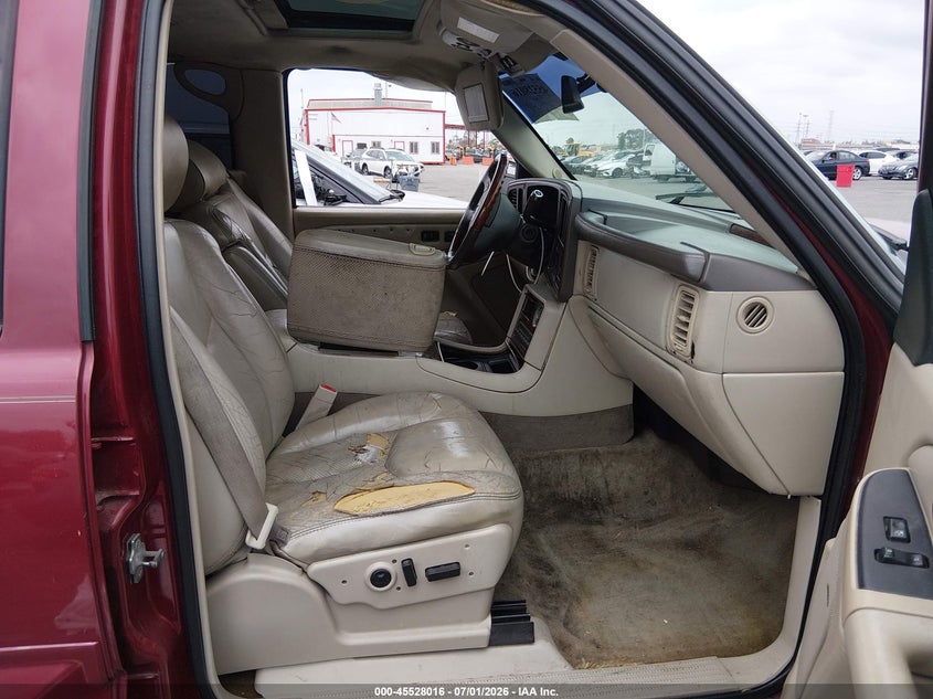 2005 CADILLAC ESCALADE auction photo 5