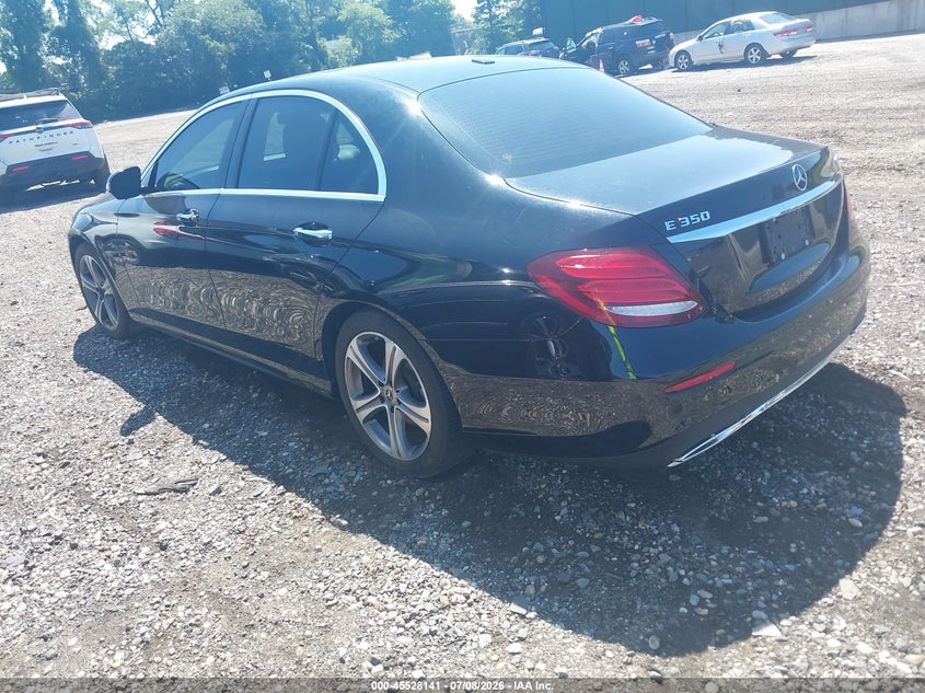 2020 MERCEDES-BENZ E 350 — zdjęcie 3