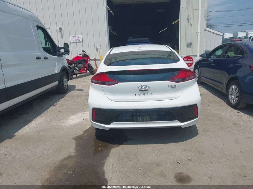 2019 HYUNDAI IONIQ HYBRID BLUE — Фото 16