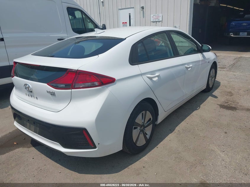 2019 HYUNDAI IONIQ HYBRID BLUE — Фото 4