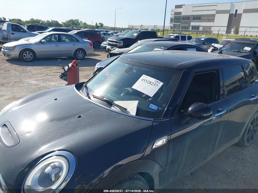 2016 MINI CLUBMAN auction photo 6