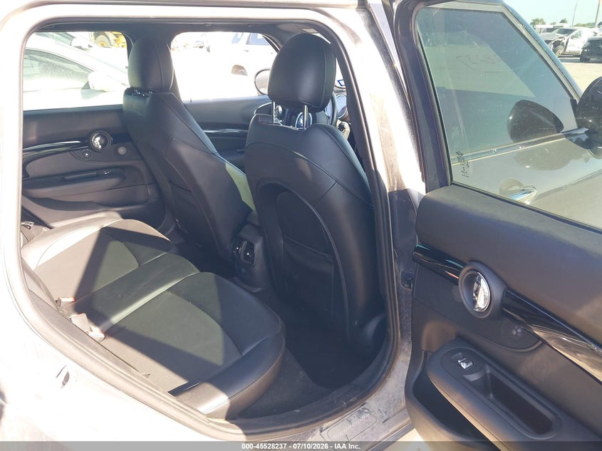 2016 MINI CLUBMAN auction photo 8