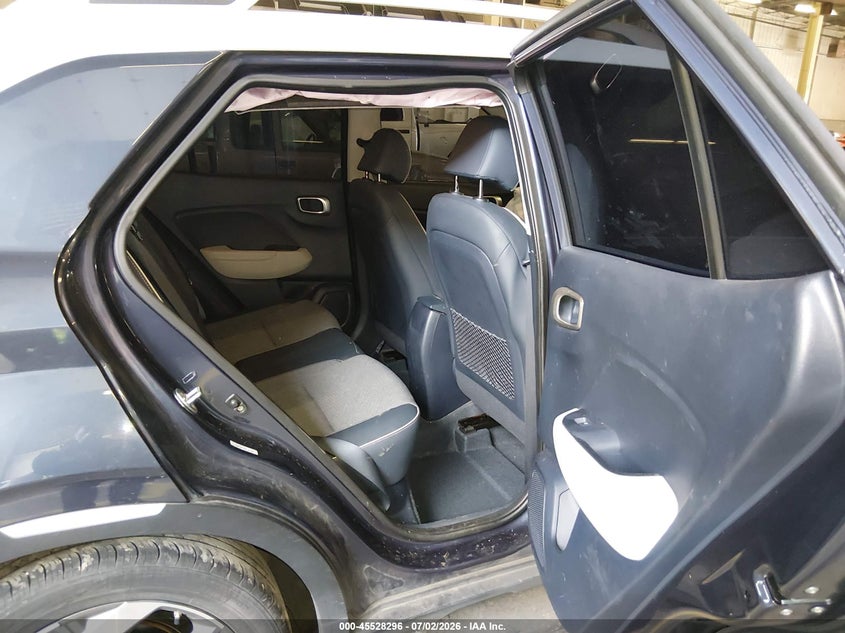 2022 HYUNDAI VENUE auction photo 8