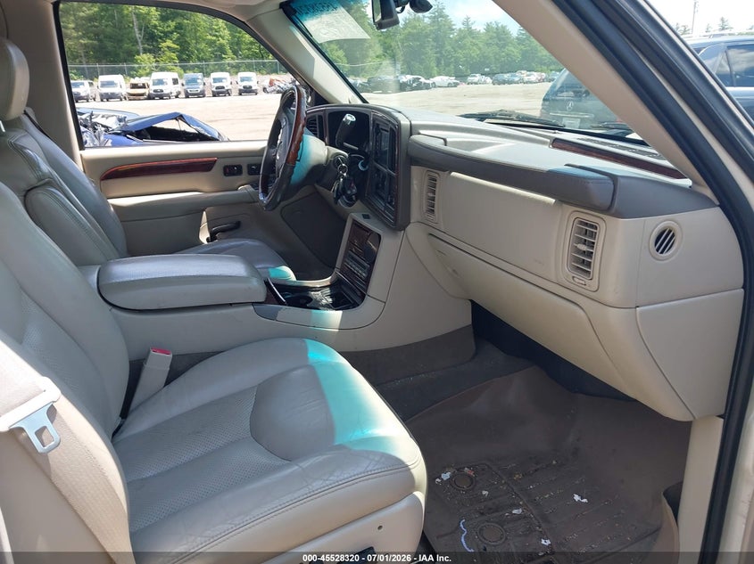 2005 CADILLAC ESCALADE EXT auction photo 5