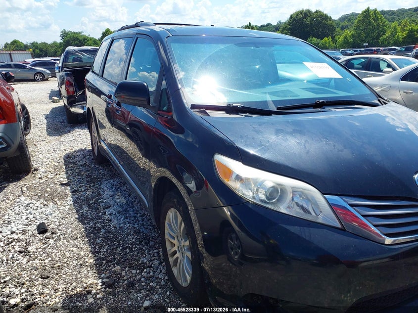 2017 TOYOTA SIENNA VAN 3.5L V-6 DI, DOHC, VVT, 296HP