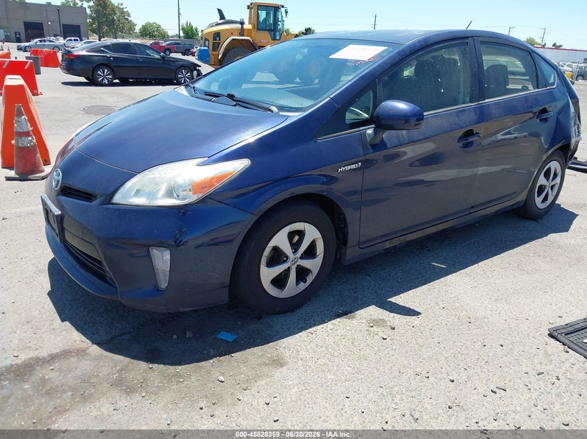 2014 TOYOTA PRIUS auction photo 2