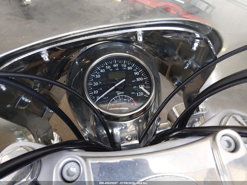 1999 Victory Motorcycles V92 C Victory VIN: 5VPCB15D3X3002859 Lot: 45528397