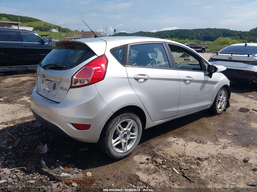 Vin: 3fadp4ej0jm133156, lot: 46026691, ford fiesta se 20184