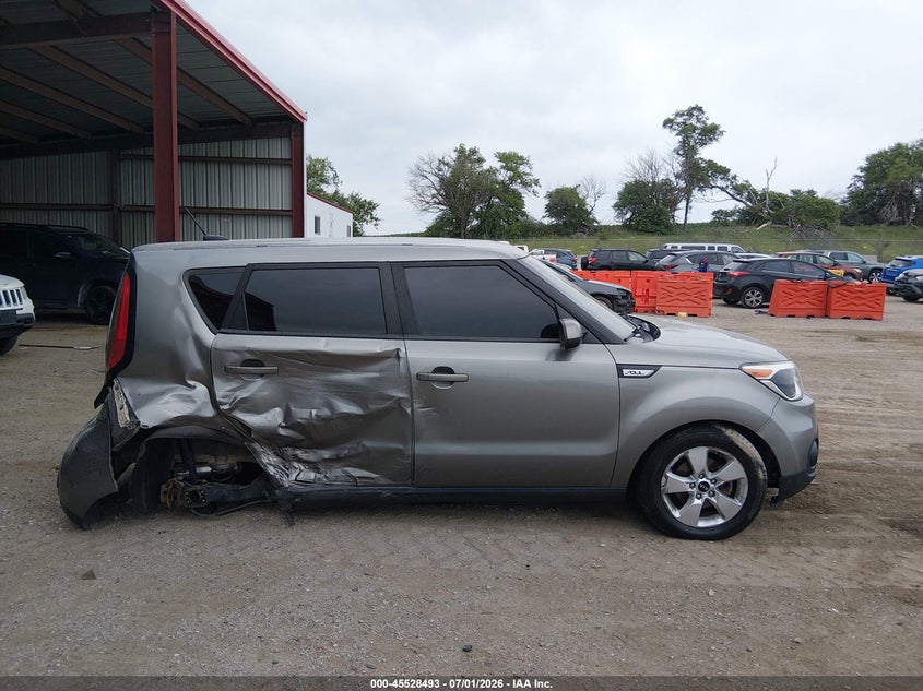 2017 KIA SOUL · Photo 14