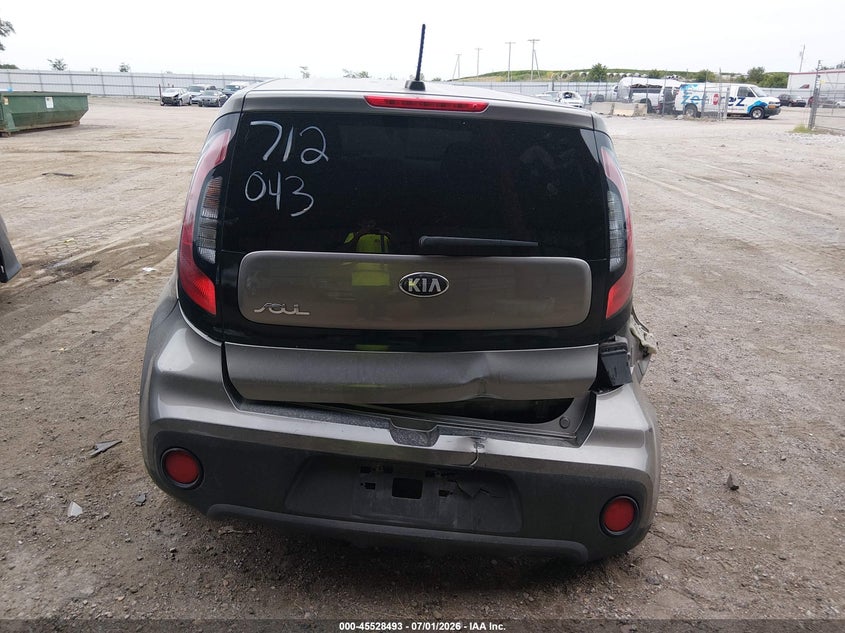 2017 KIA SOUL · Photo 17