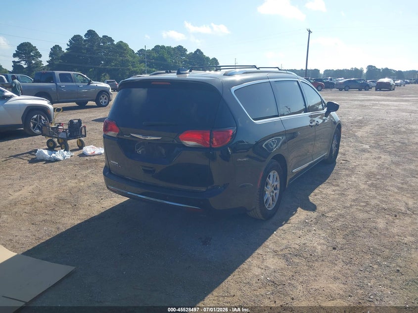 2020 CHRYSLER PACIFICA TOURING L · Фото 4
