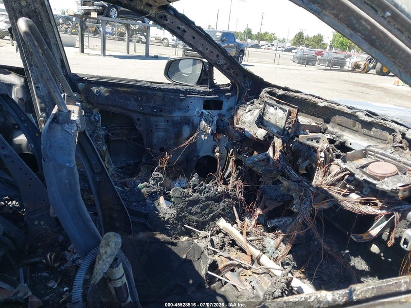2022 TOYOTA RAV4 auction photo 5