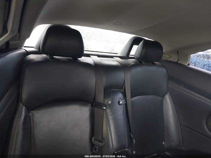 2010 LEXUS IS 350C auction photo 8