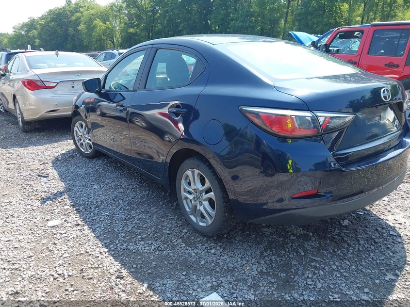 Vin: 3mydlbzvxgy100370, lot: 46026817, scion ia 20163