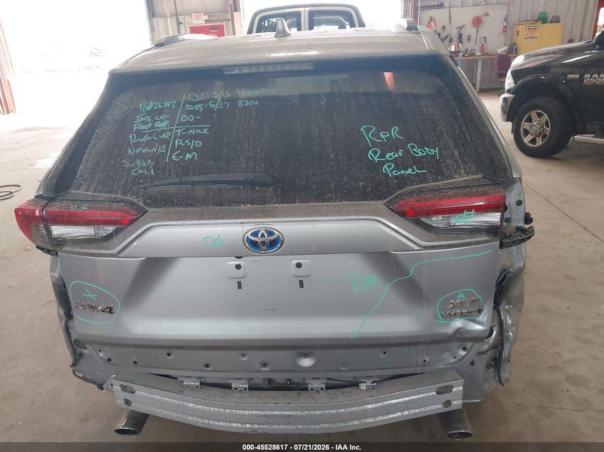 2021 Toyota RAV 4 (VIN: 4T3RWRFV3MU018572)