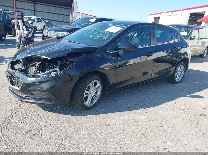 2018 CHEVROLET CRUZE auction photo 2