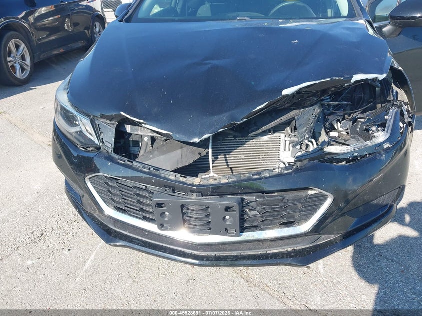 2018 CHEVROLET CRUZE auction photo 6