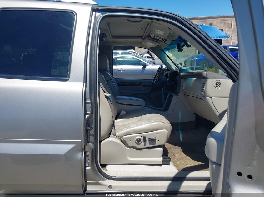 2003 CADILLAC ESCALADE auction photo 5