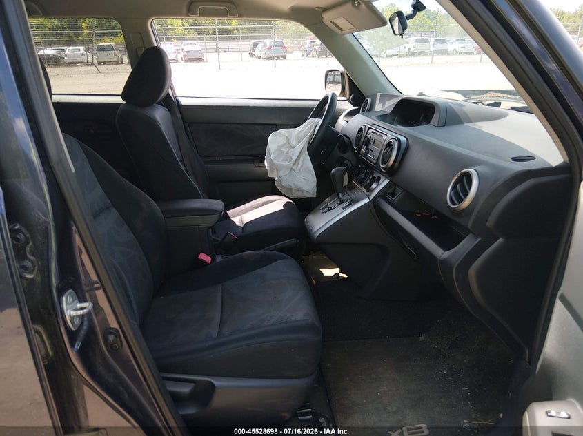 2012 SCION XB auction photo 5
