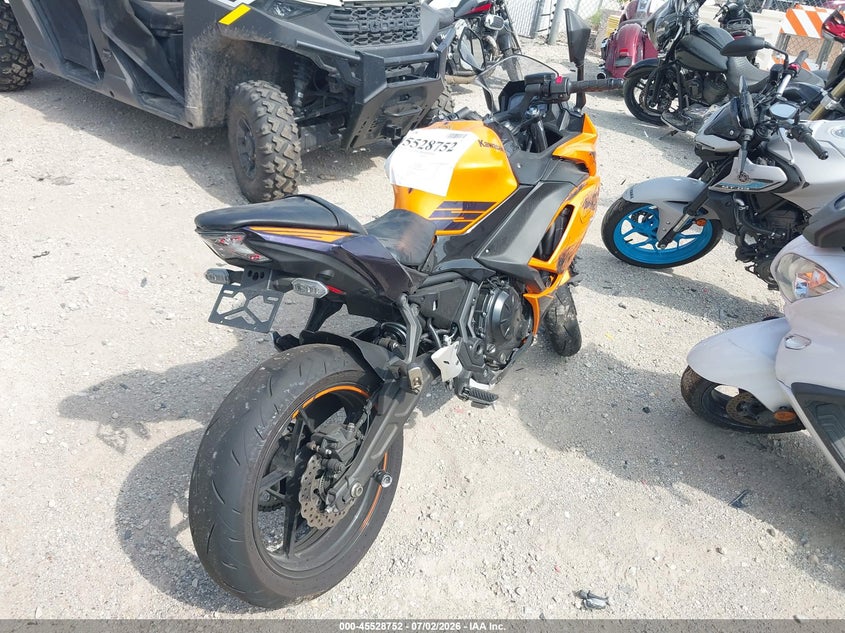 2025 KAWASAKI EX650 auction photo 4