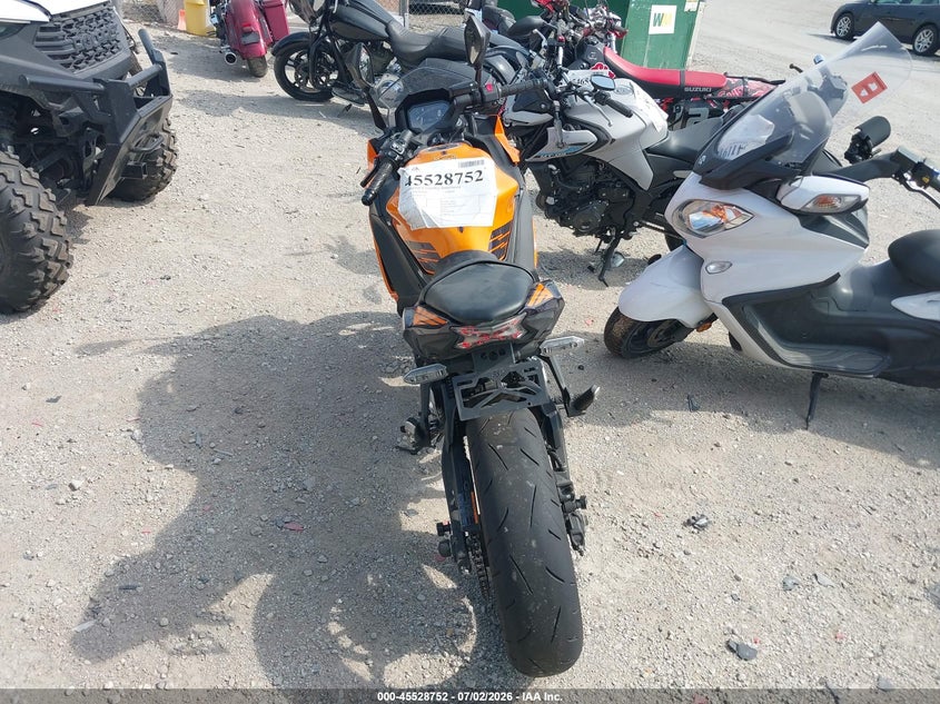 2025 KAWASAKI EX650 auction photo 6