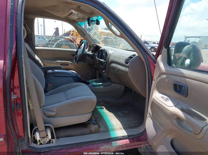 2000 TOYOTA TUNDRA auction photo 5