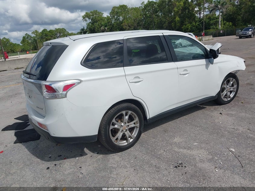 AtlanticExpress - Mitsubishi Outlander
