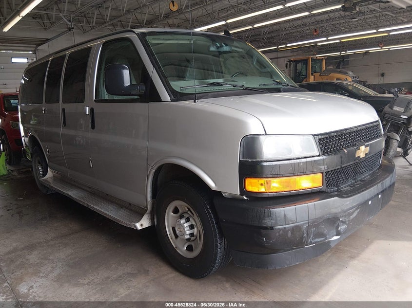 Vin: 1gawgefg4k1341317, lot: 46027068, chevrolet express 2500 ls 2019 img_1