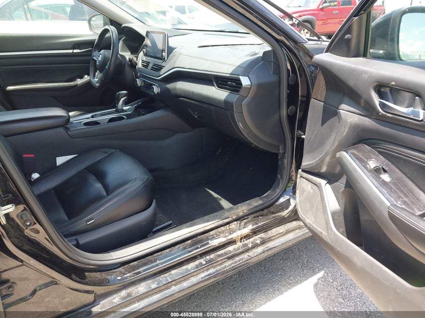 2020 NISSAN ALTIMA auction photo 5