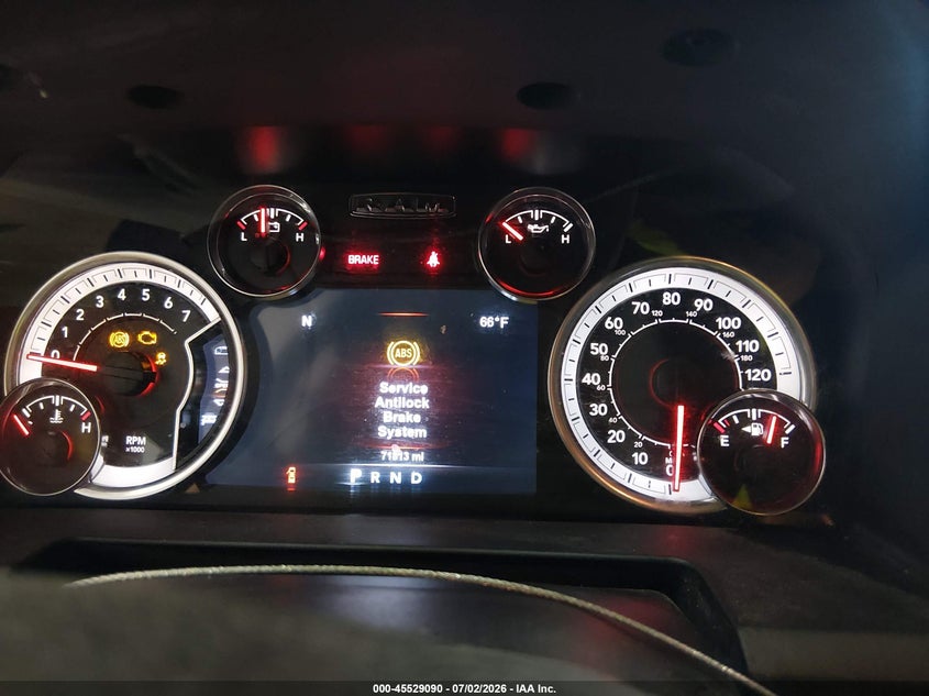 2017 RAM 1500 auction photo 7