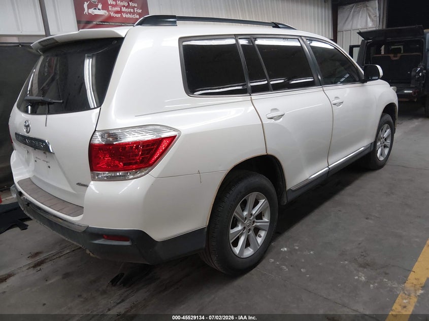2013 TOYOTA HIGHLANDER auction photo 4