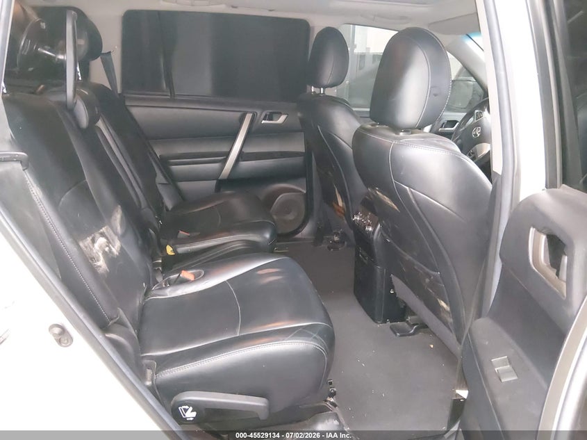 2013 TOYOTA HIGHLANDER auction photo 8