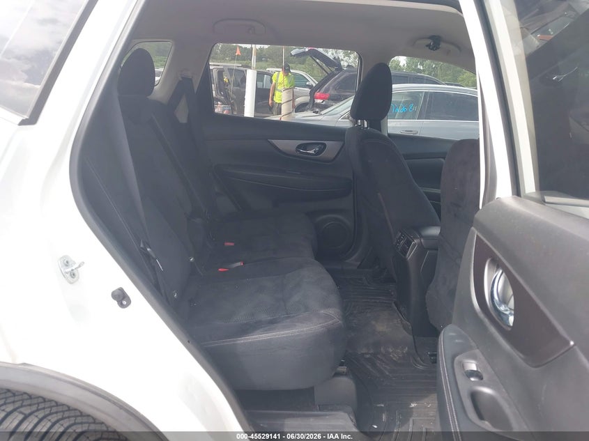 2016 NISSAN ROGUE auction photo 8